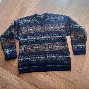 Vintage American Eagle Outfitters Men's Fair Isle V-Neck Sweater Size Small